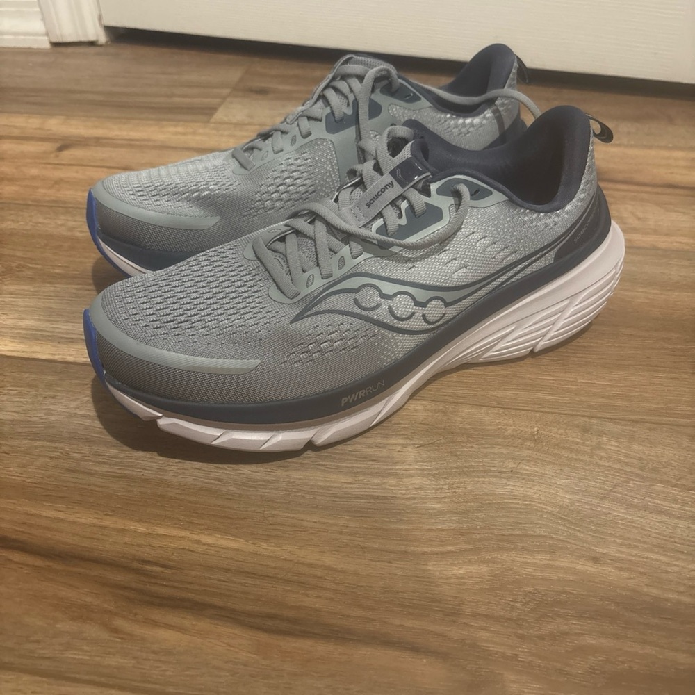 Saucony Guide 18 Running Shoes, Brand New